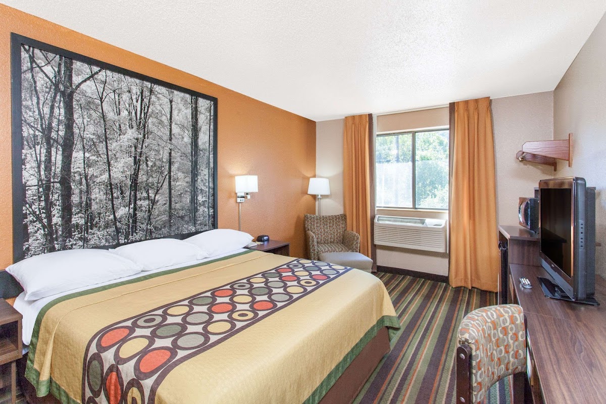 Super 8 by Wyndham Norton VA photo 2