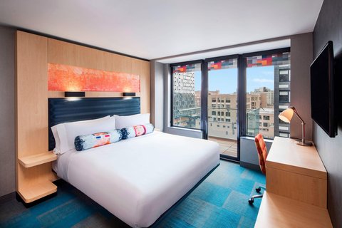 Aloft Long Island City-Manhattan View photo 2