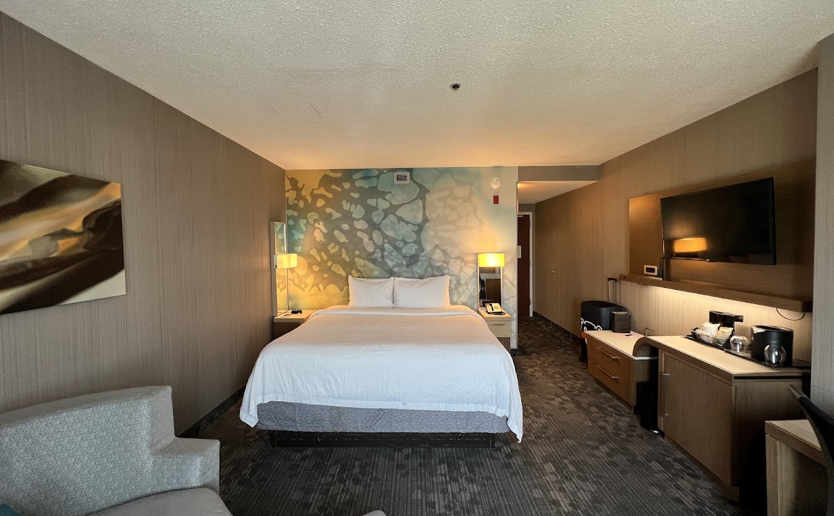 Courtyard by Marriott Newark Elizabeth photo 3