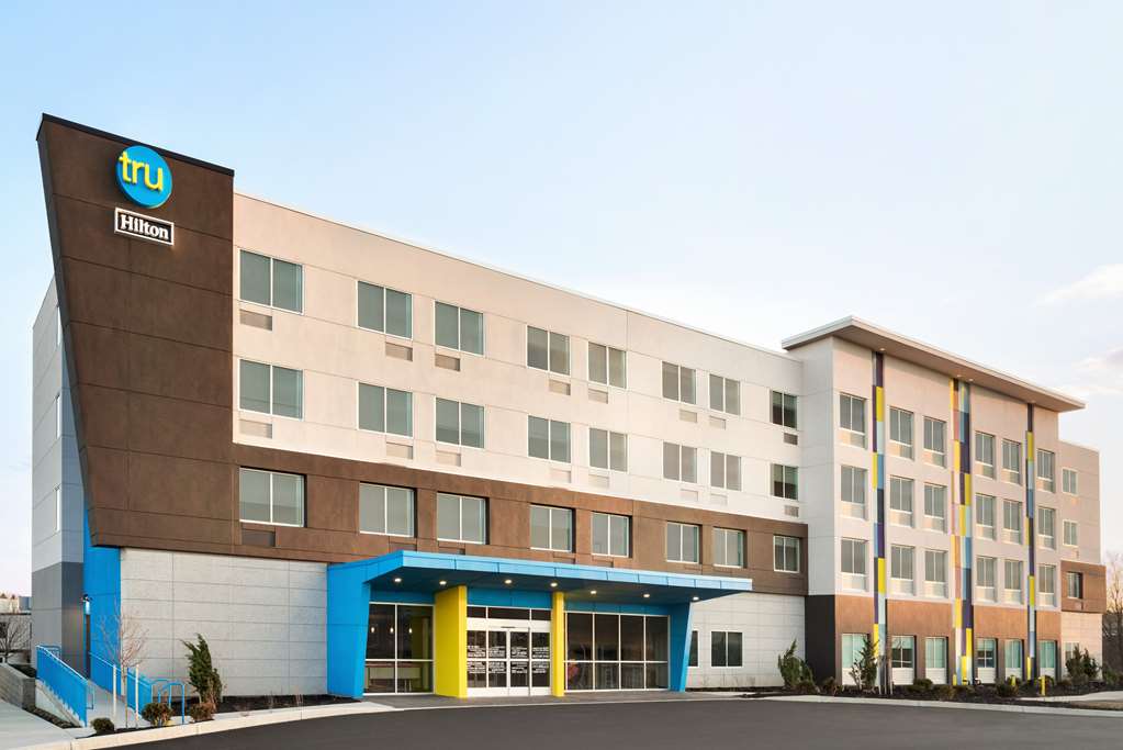 Tru by Hilton York photo 3