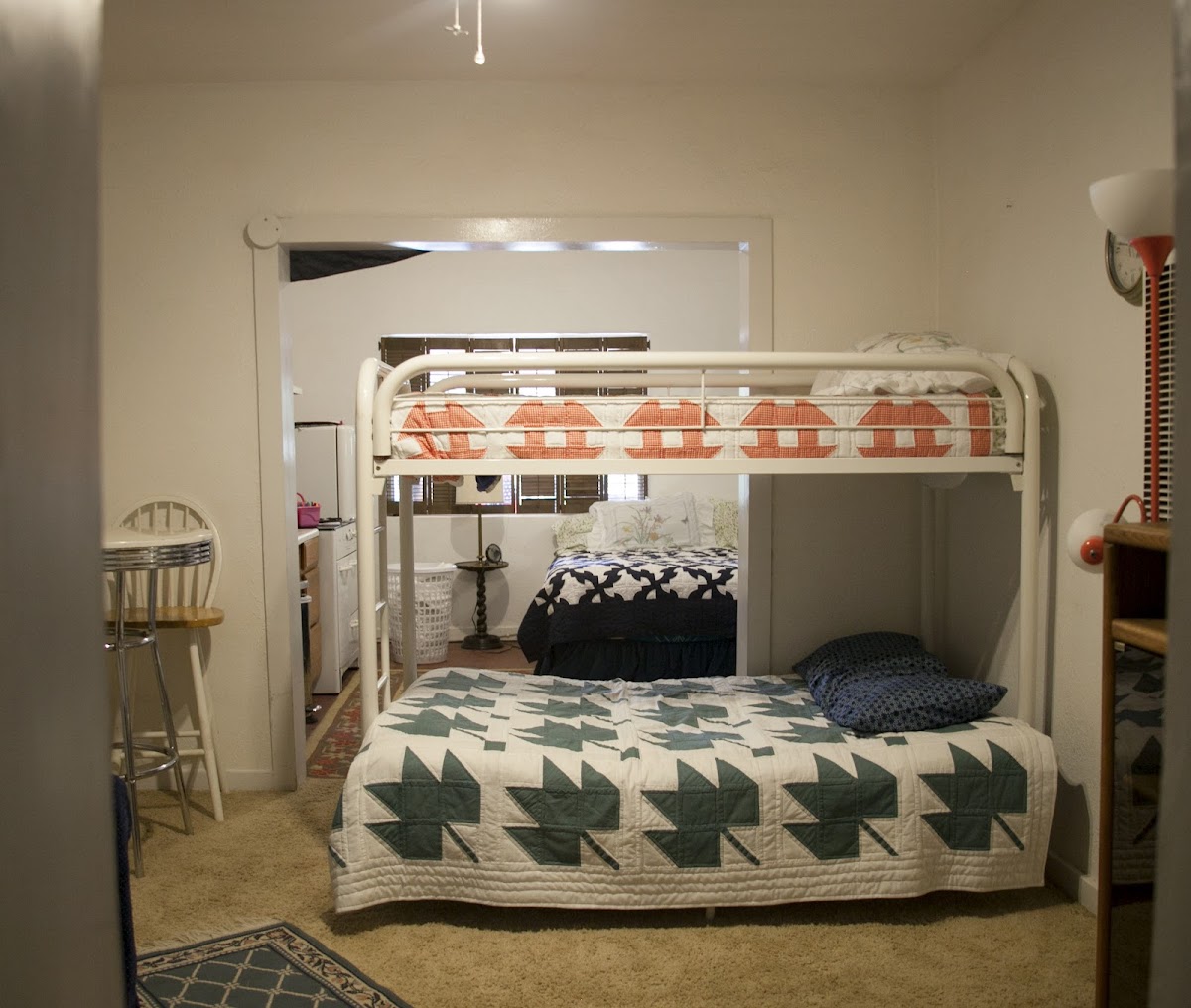 Cyndi's Snowline Lodge photo 2