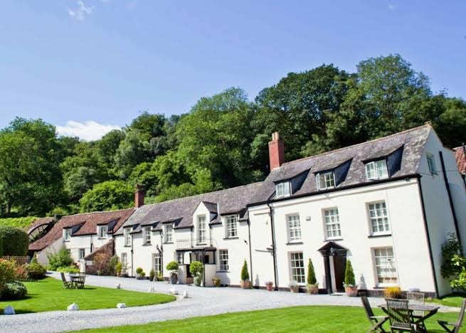 Combe House Hotel & Restaurant