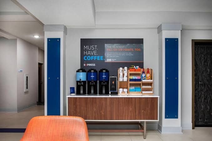 Holiday Inn Express & Suites Jacksonville - Atlantic Beach by IHG photo 3