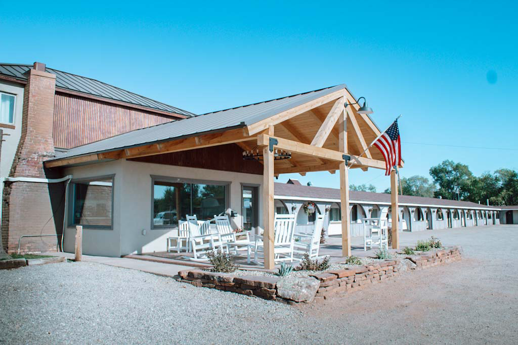 The Dove Creek Inn