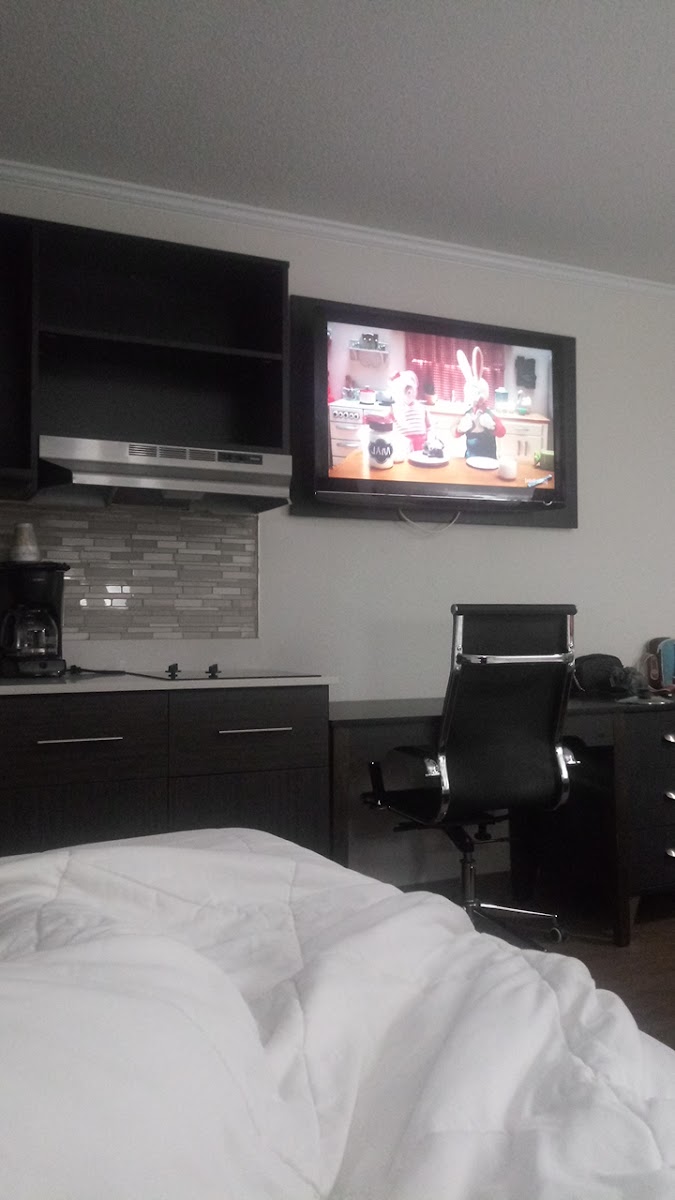 Crossroads Inn and Suites photo 3