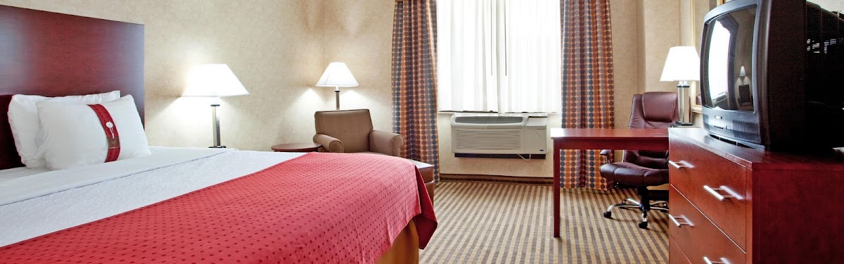 Holiday Inn Lynchburg photo 2