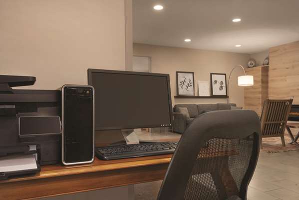 Country Inn & Suites by Radisson, Valparaiso, IN photo 3