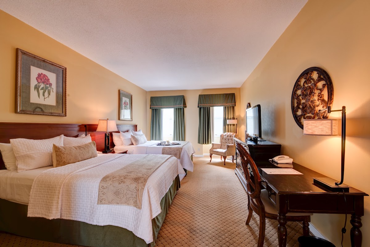 Nassau Inn photo 2