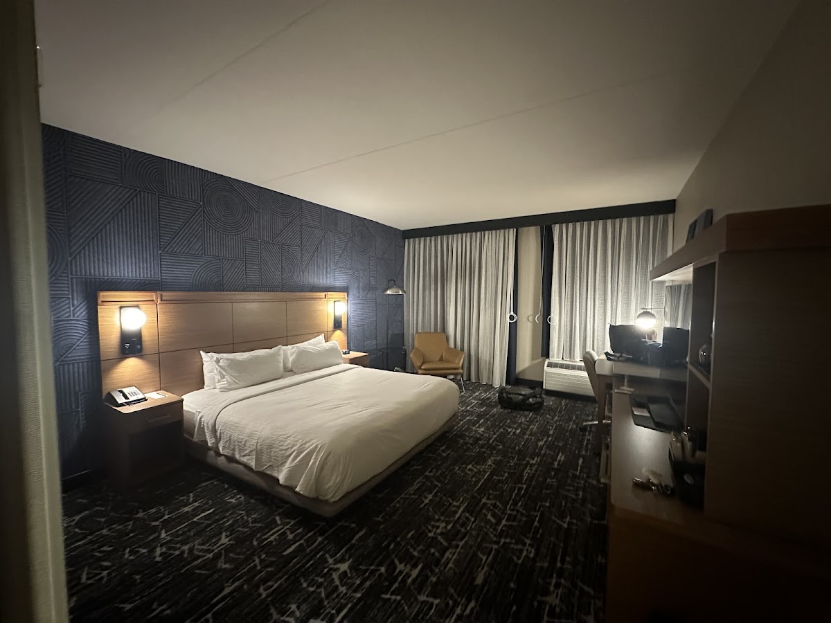 Courtyard by Marriott Philadelphia South at The Navy Yard photo 2