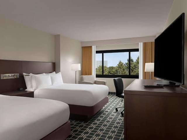 DoubleTree by Hilton Hotel Fort Lee - George Washington Bridge photo 3