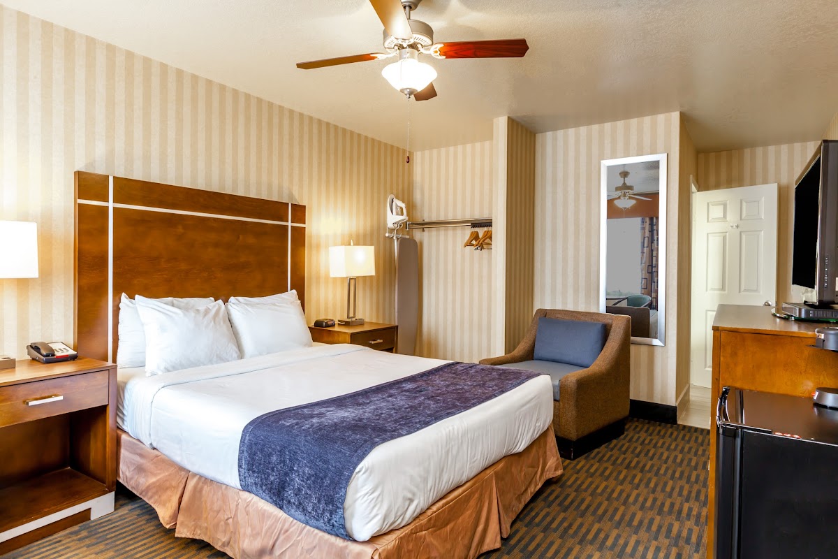 Harbor House Inn photo 3