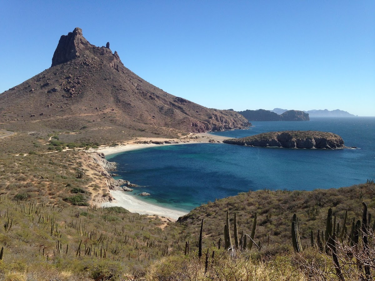Playa Piedras Pintas