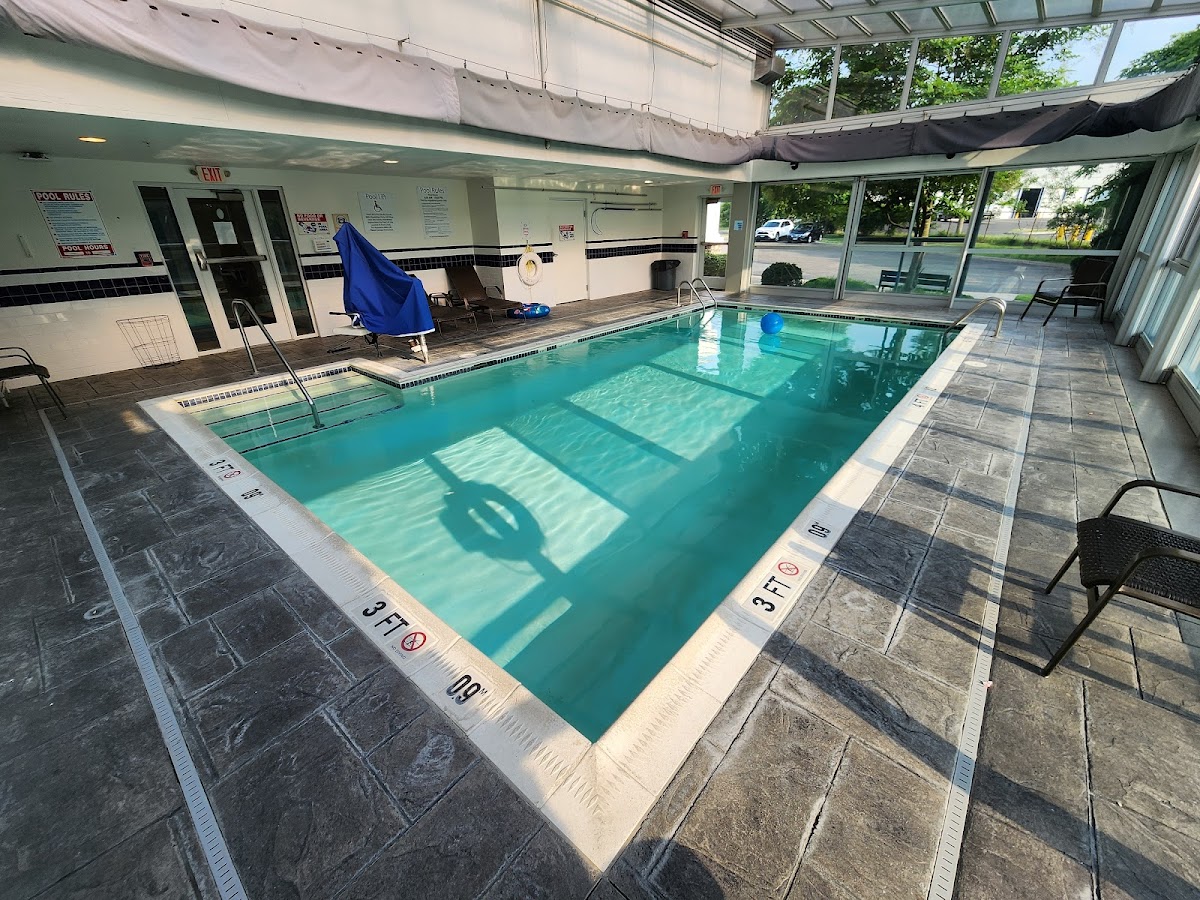Holiday Inn Express & Suites Milford by IHG photo 3