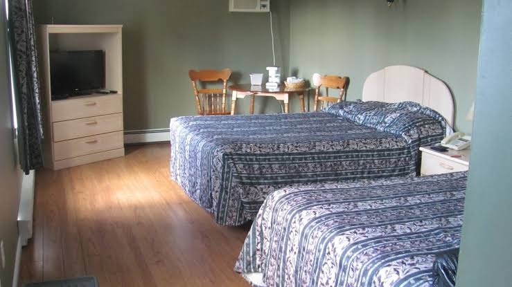 Brookdale Country Inn & RV Park photo 2