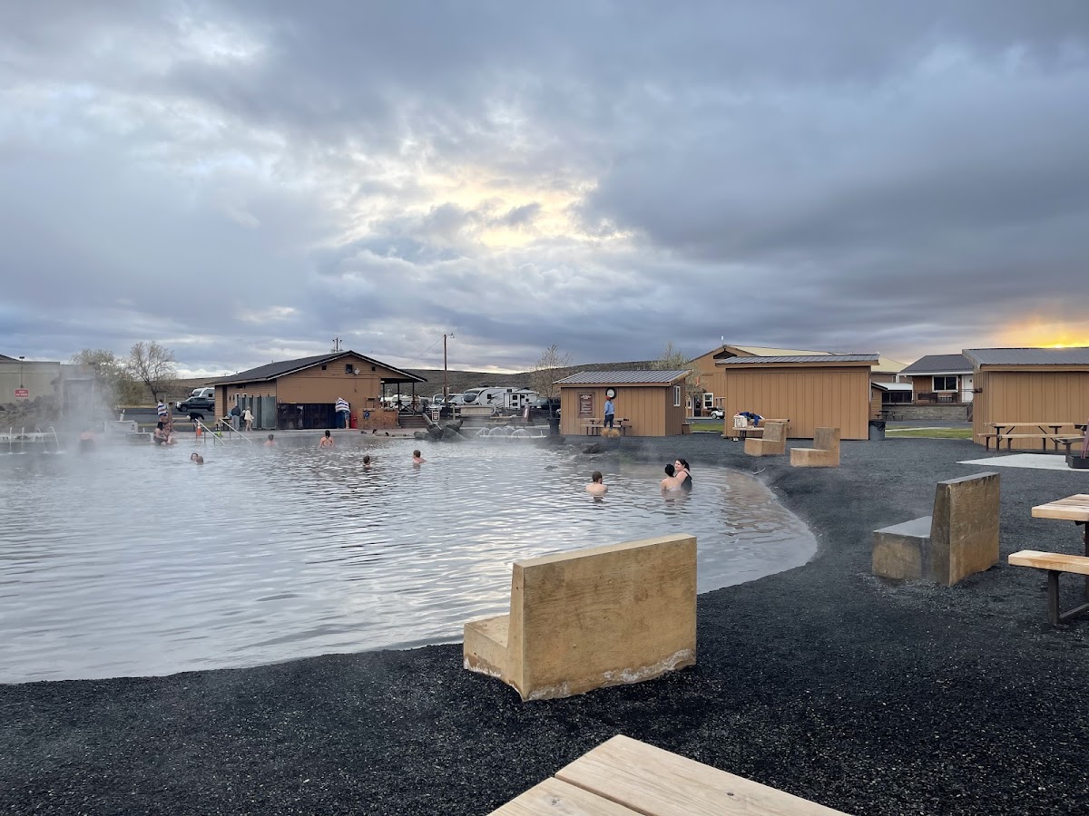 Crane Hot Springs photo 3