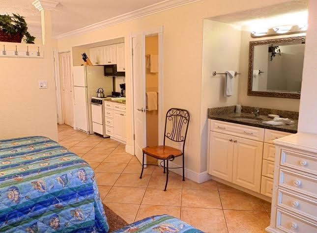 Far Horizons Condo Assoc. photo 2