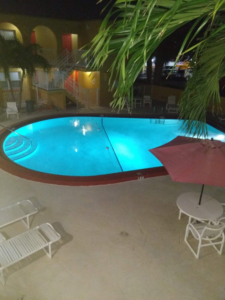 Far Horizons Condo Assoc. photo 3