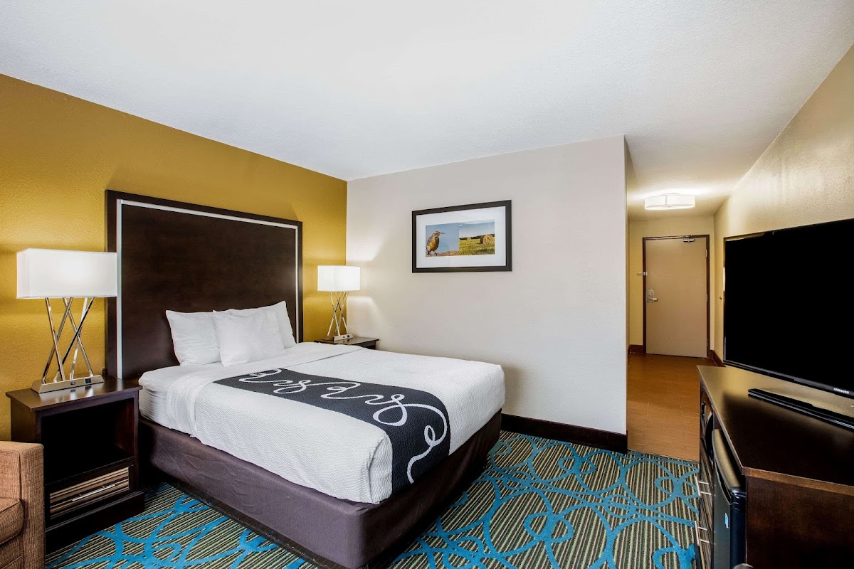 La Quinta Inn & Suites by Wyndham Emporia photo 2