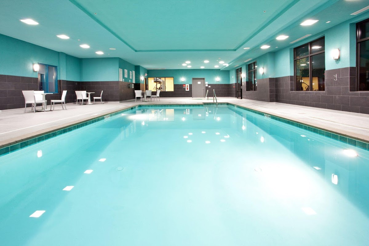 Holiday Inn Express & Suites Norfolk Airport by IHG photo 3