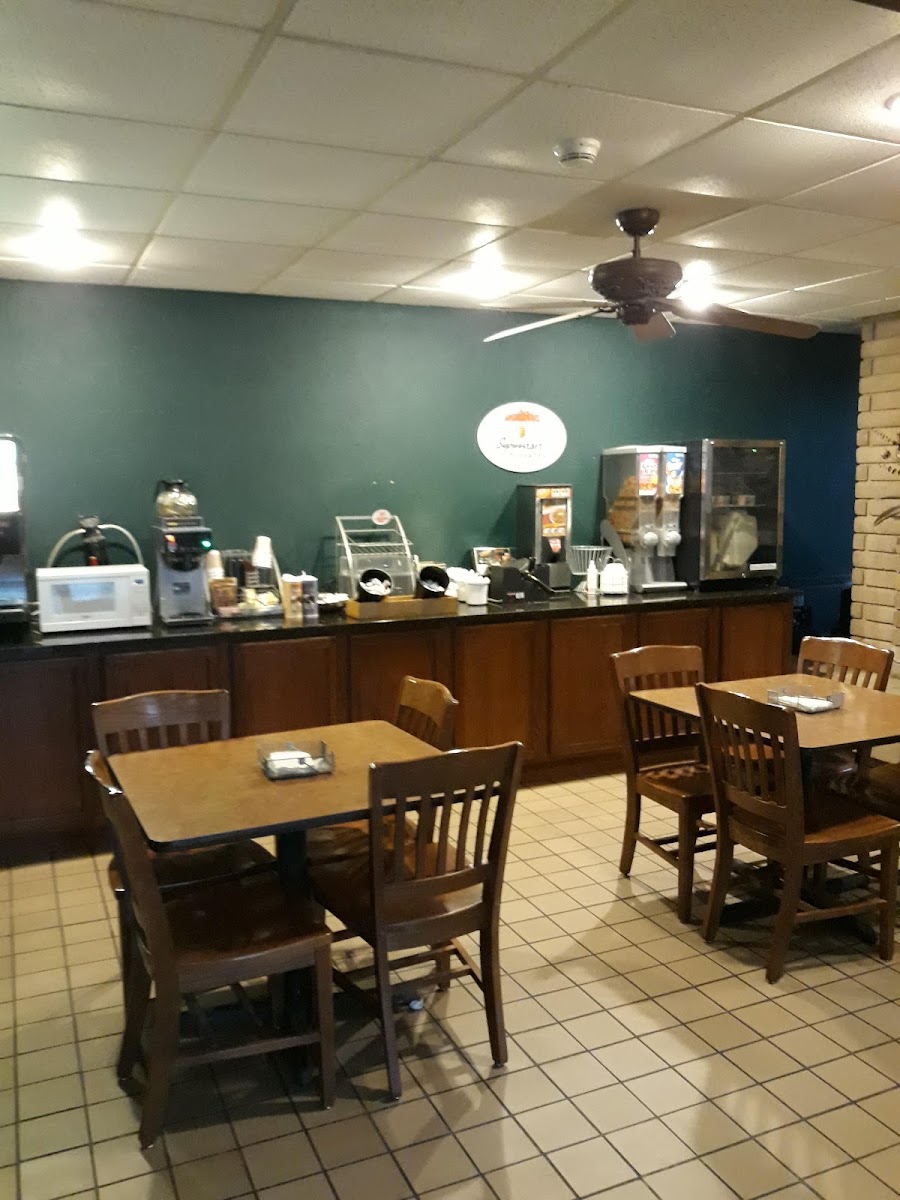 Super 8 by Wyndham Ozona photo 2