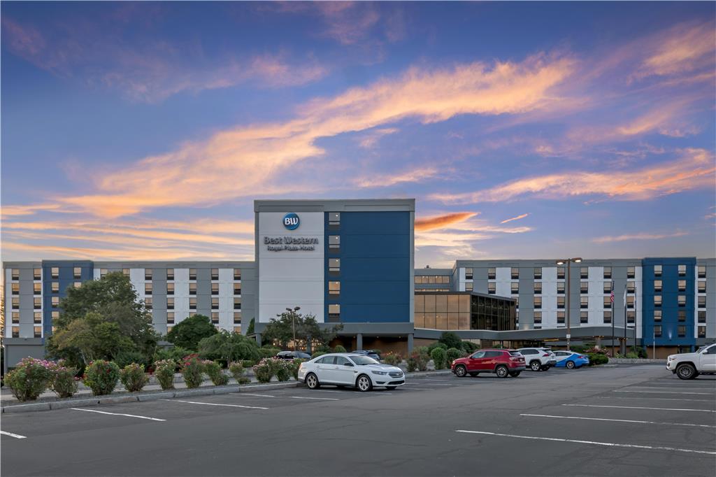 Best Western Royal Plaza Hotel & Trade Center