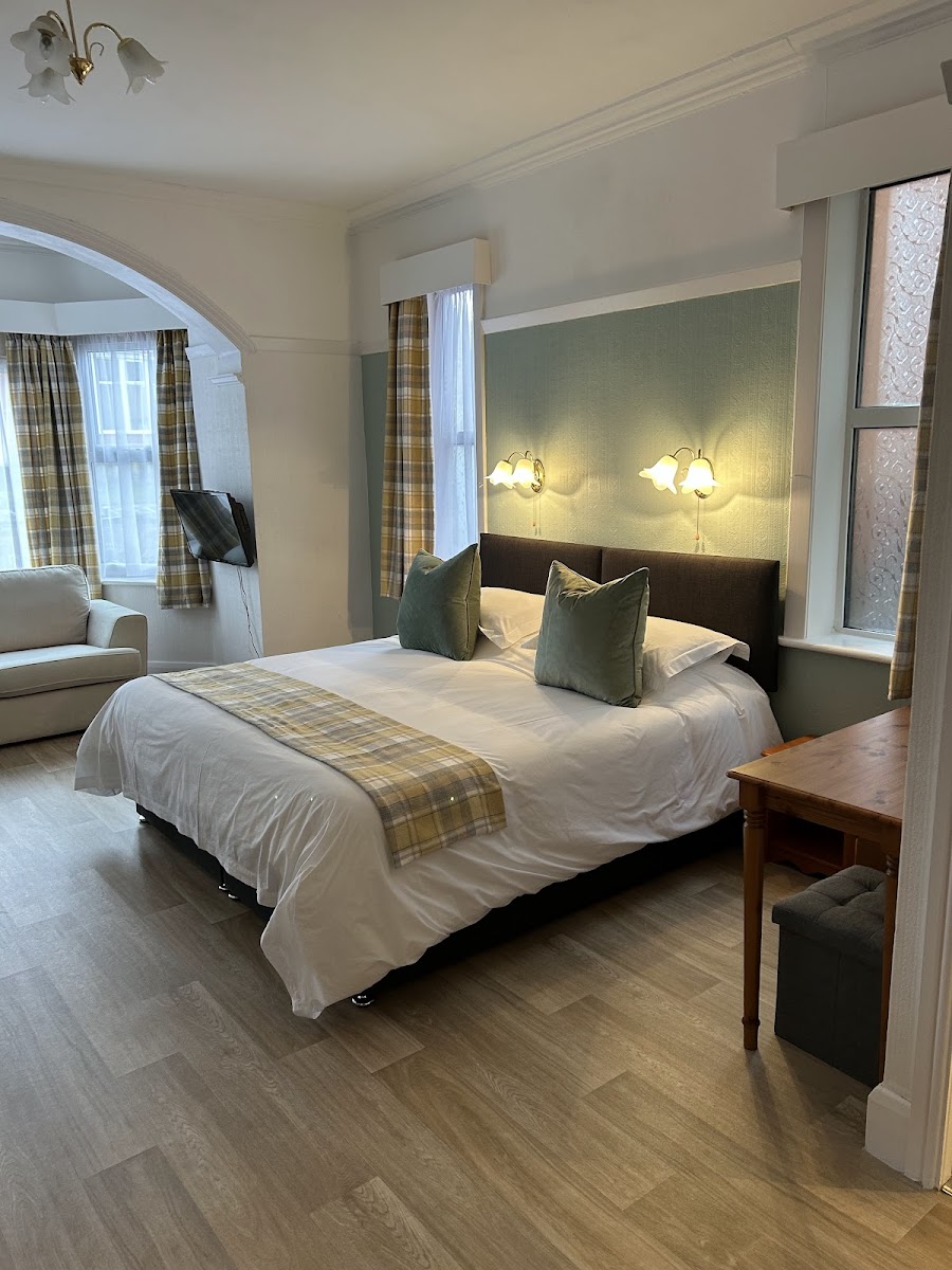 knighton lodge hotel photo 2
