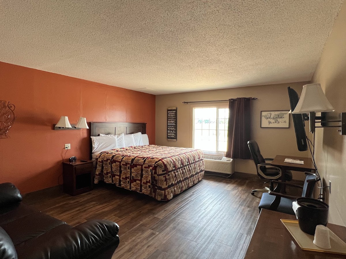 Southfork Motel & Grill photo 2