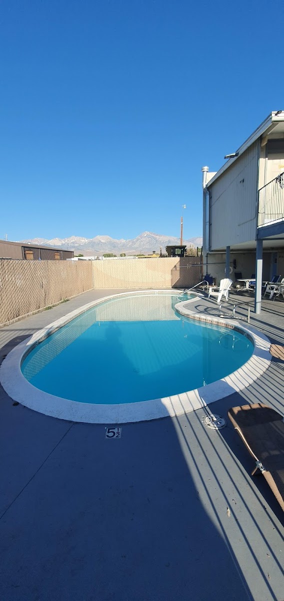 Super 8 by Wyndham Bishop photo 3