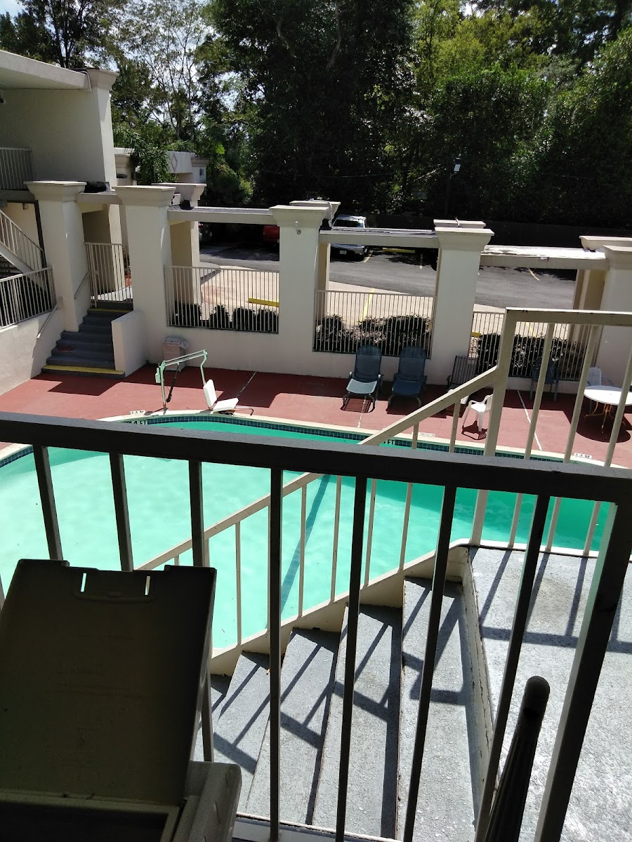 Motel 6 Cleveland, TX photo 3