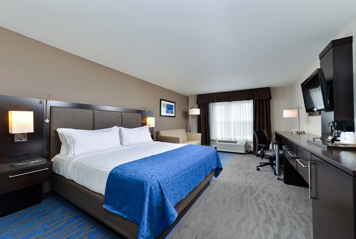Holiday Inn Express & Suites St. Louis West-O'Fallon photo 2