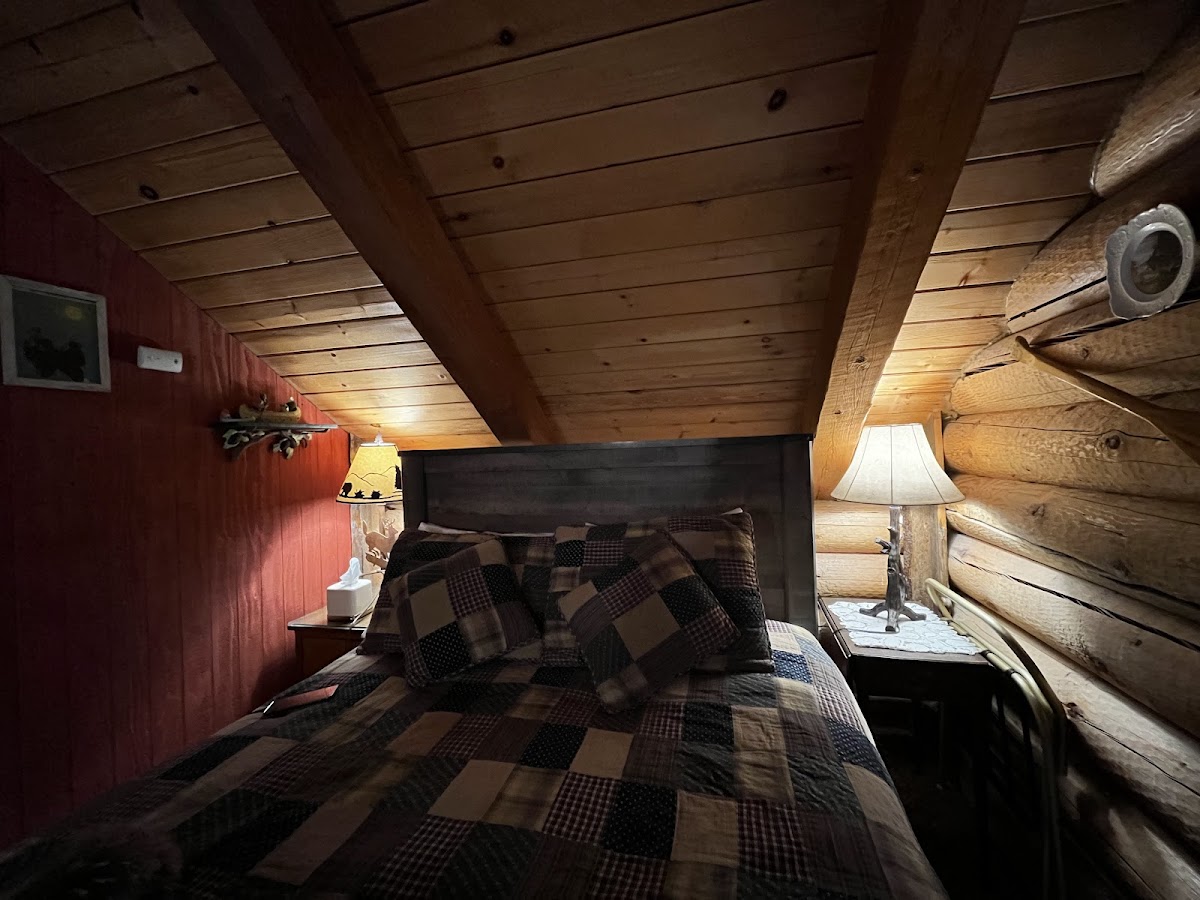 Eagle's Nest Lodge photo 2