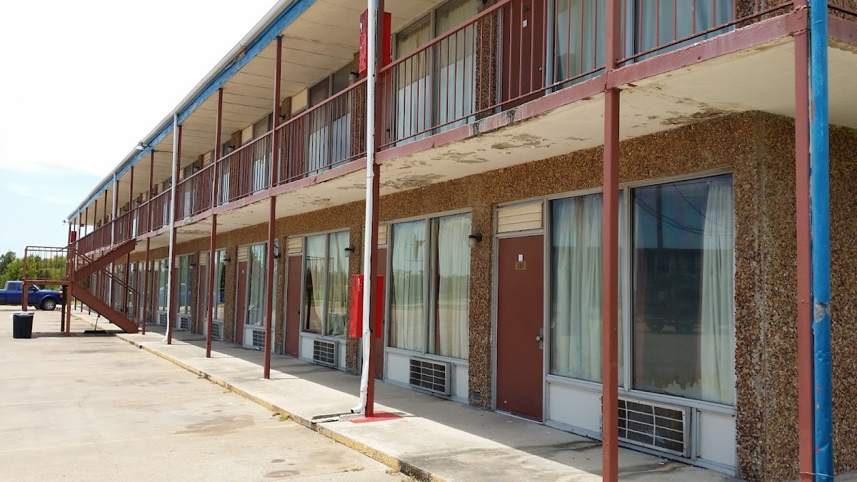 Xpress Inn