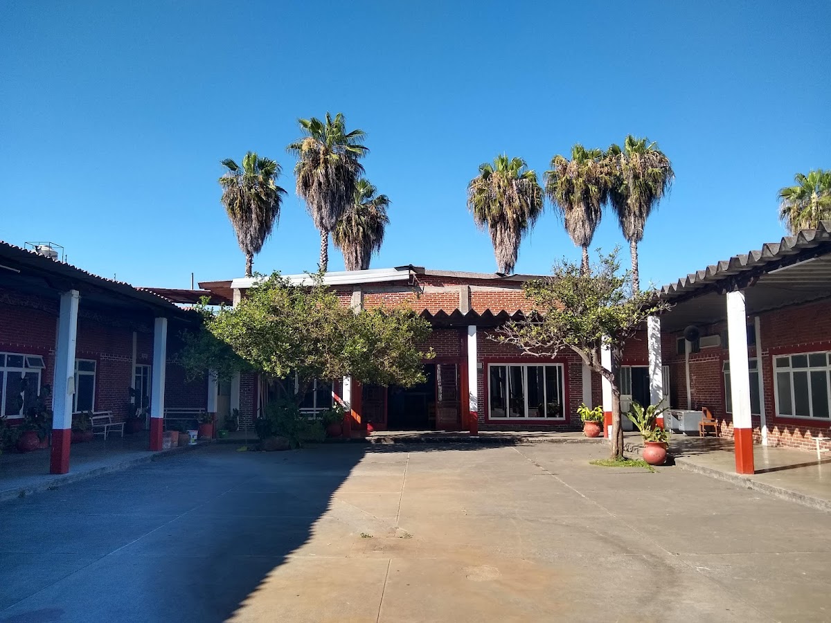 Casa De La Amistad
