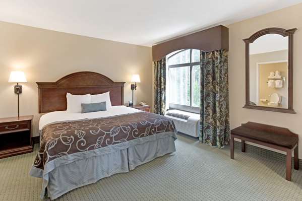 Wingate by Wyndham Charleston University Boulevard photo 2