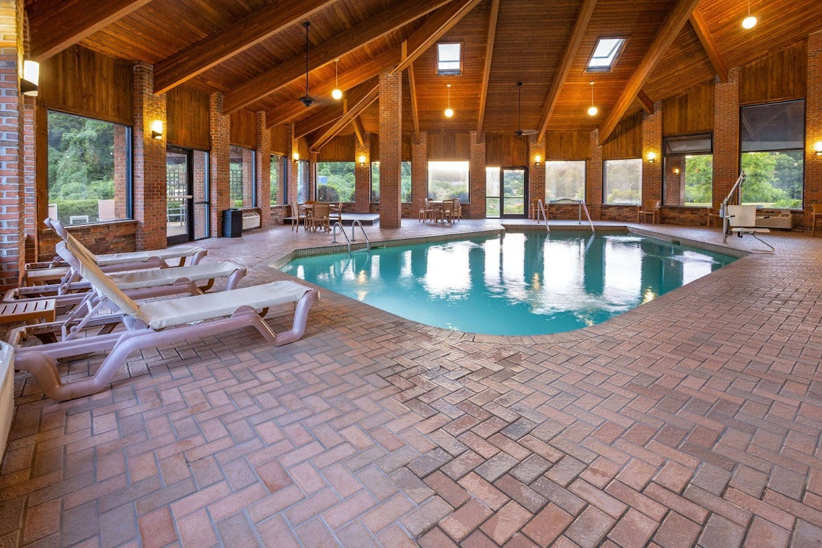 Baymont by Wyndham LaGrange photo 3
