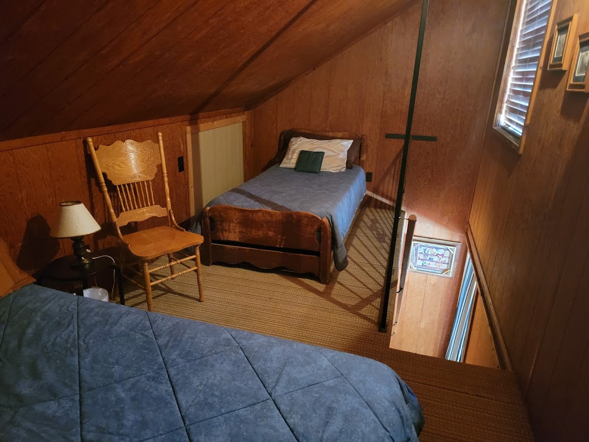 Bear Creek Cabins photo 2