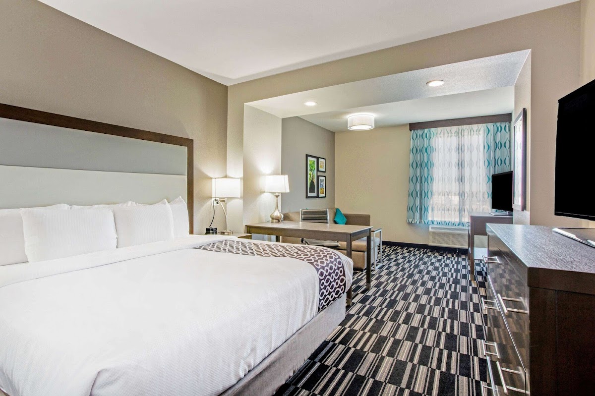 La Quinta Inn & Suites by Wyndham Sweetwater East photo 2