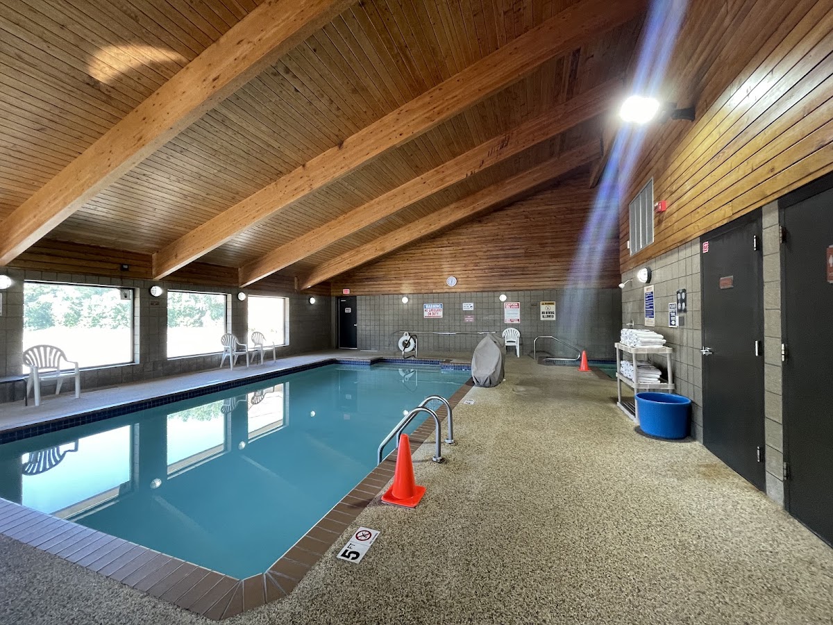 ASPEN HOTEL ROGERS ( FORMERLY AMERICINN) photo 3