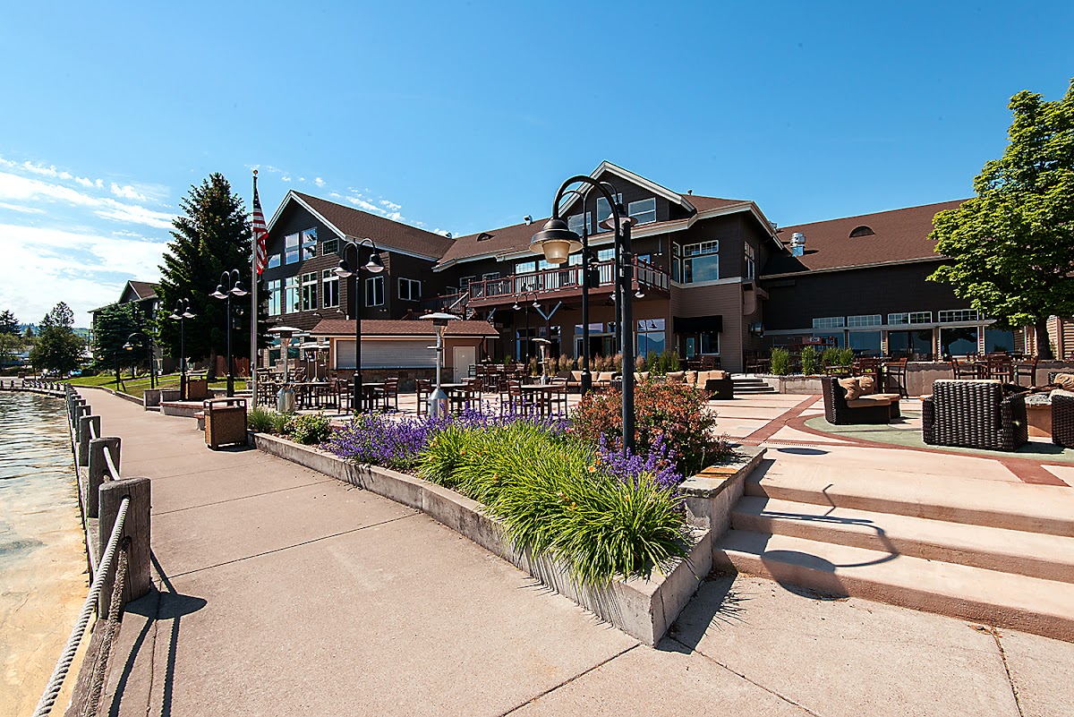 Kwataqnuk Resort & Casino