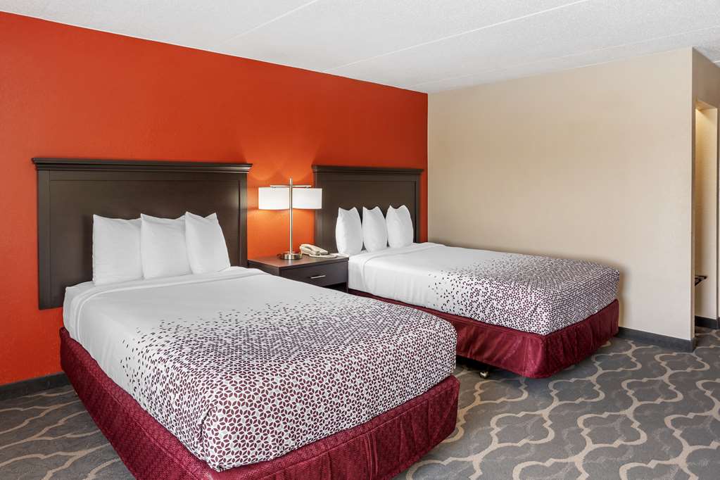 Best Western Inn at Blakeslee-Pocono photo 2
