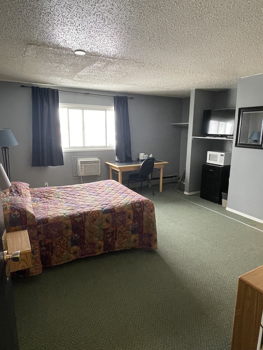Grizzly Motor Hotel photo 2