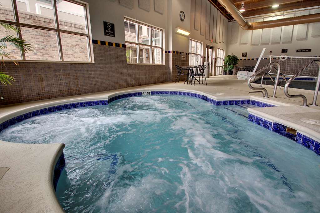 Hampton Inn & Suites Chicago/Aurora photo 3