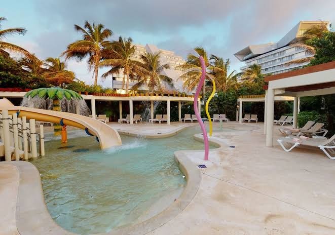 Park Royal Beach Cancun photo 2
