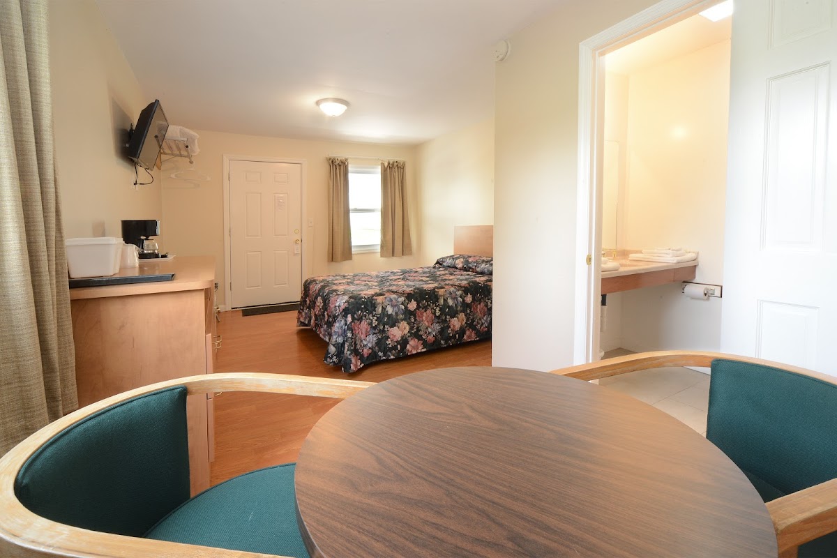 Studio Motel of Lake George photo 2