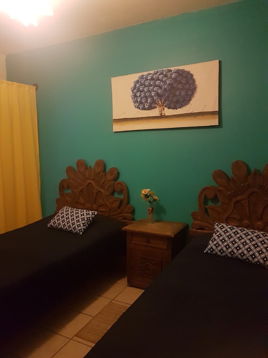 HOTEL Y SUITES LOS ALCATRACES photo 2