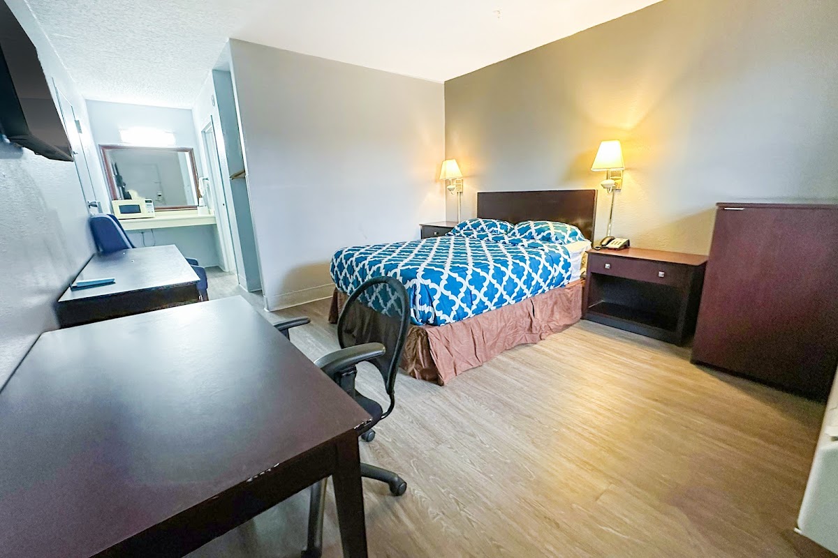 Happy stay inn Madisonville I-69 By OYO photo 2