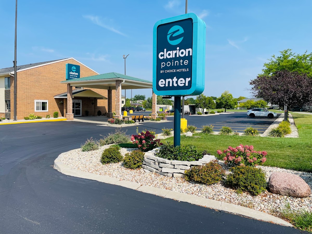 Clarion Pointe Racine - Mount Pleasant