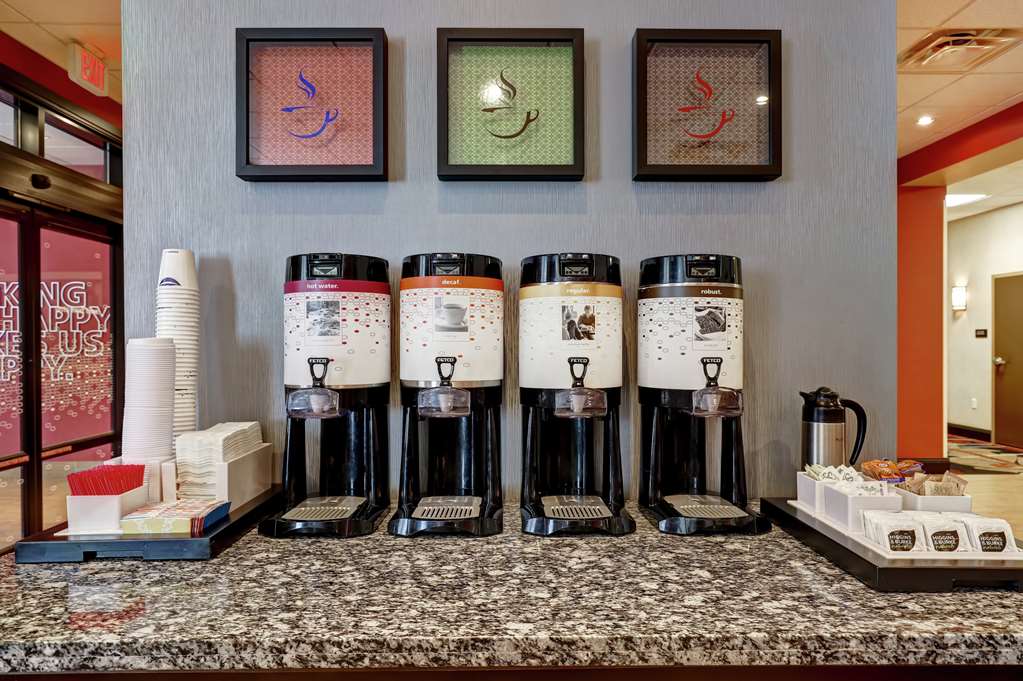 Hampton Inn by Hilton Chilliwack photo 2