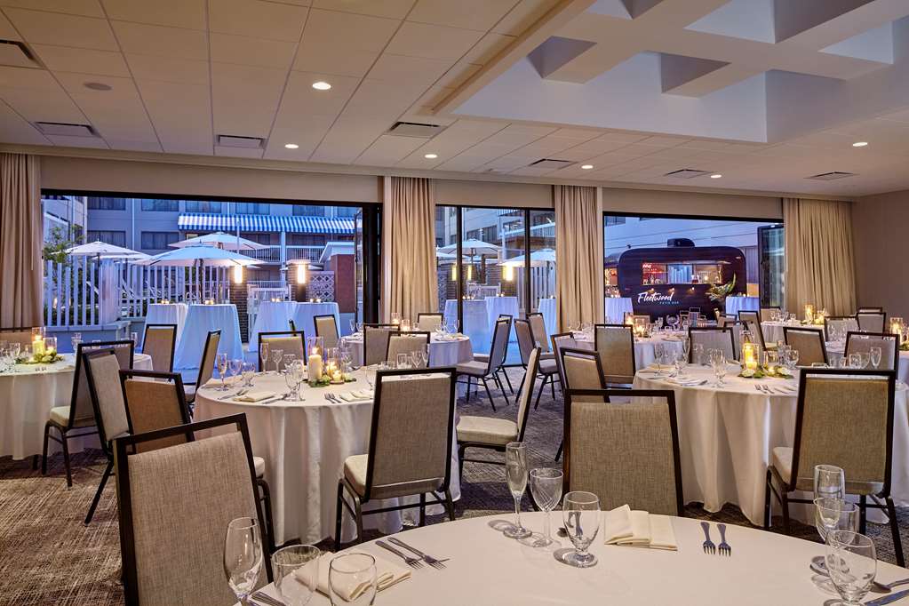 DoubleTree Suites by Hilton Hotel Nashville Airport photo 3