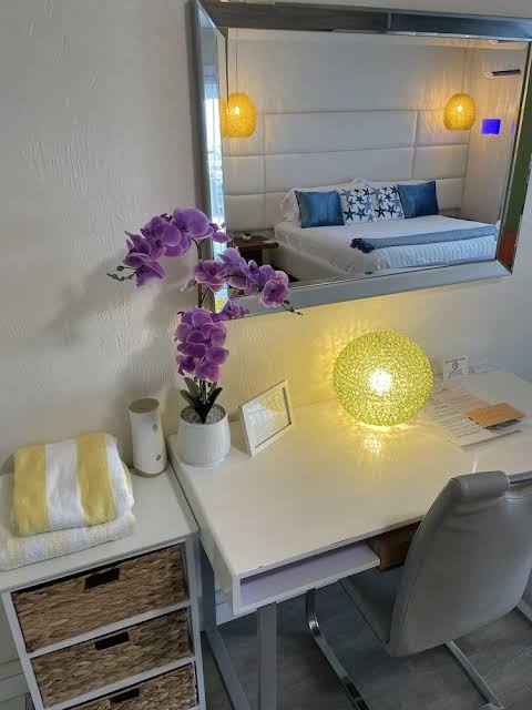 The Salty Mermaid Oceanfront Hotel photo 2